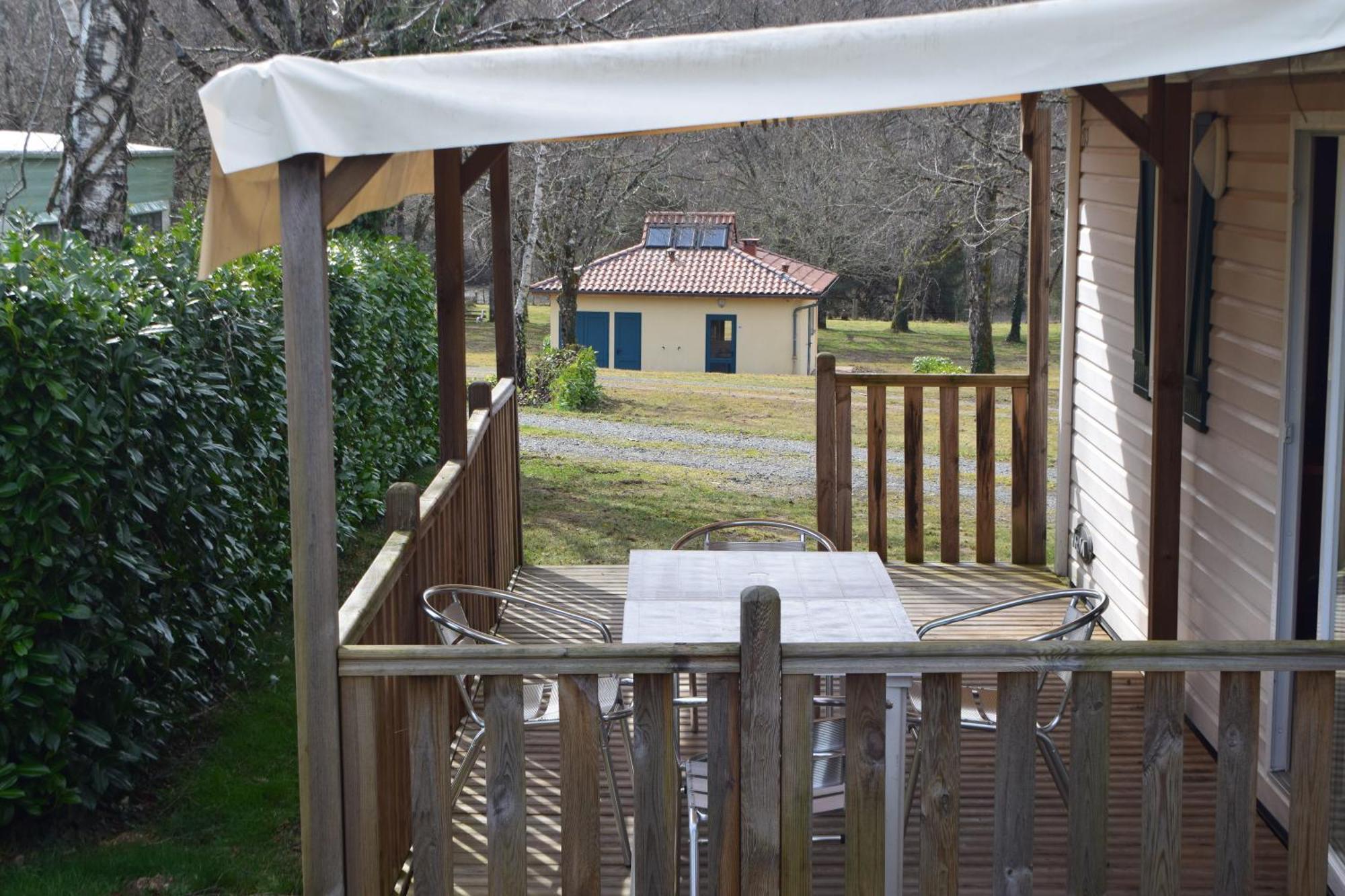 Camping De Ladignac Le Long Bel Air Екстериор снимка