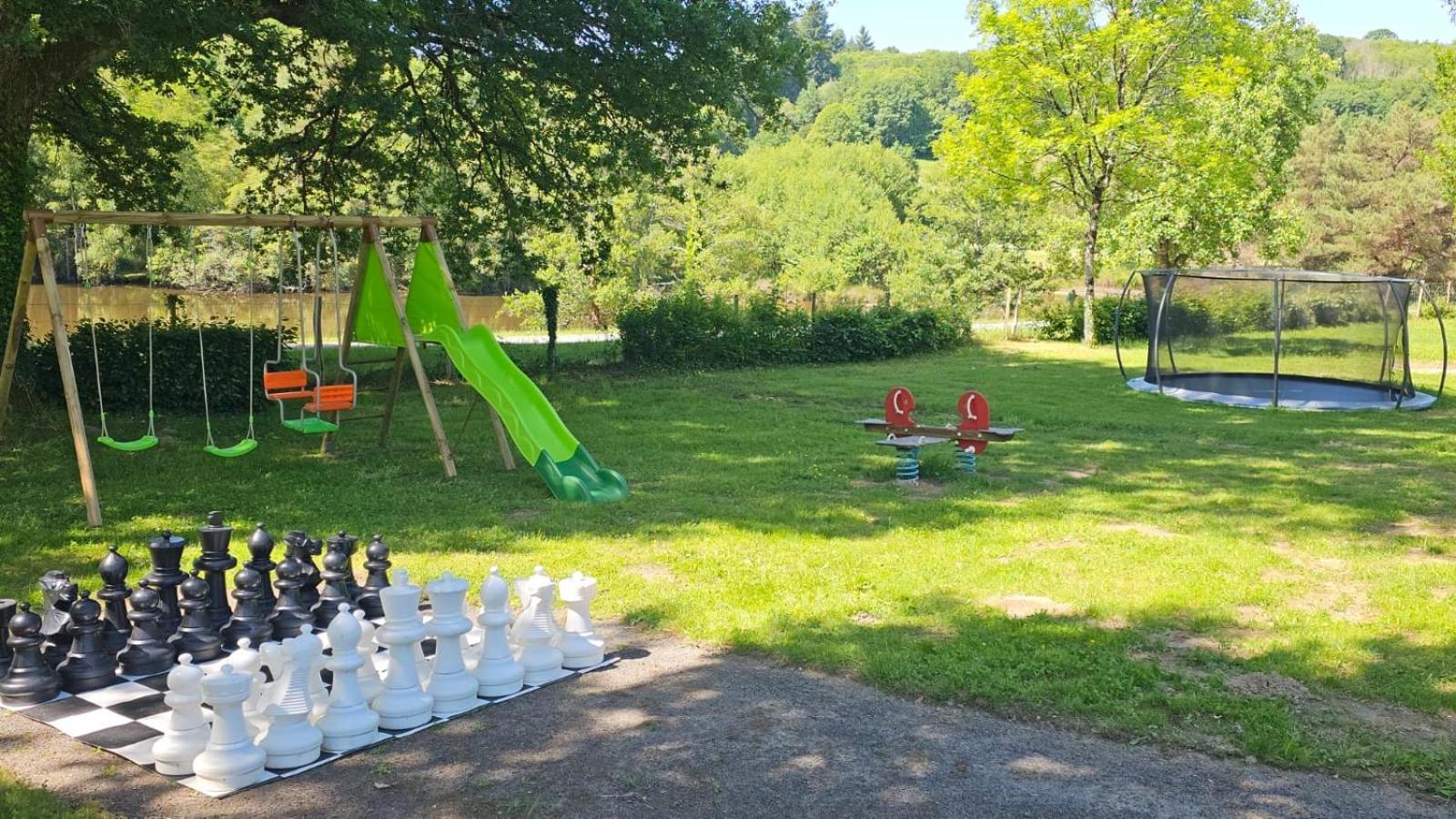 Camping De Ladignac Le Long Bel Air Екстериор снимка
