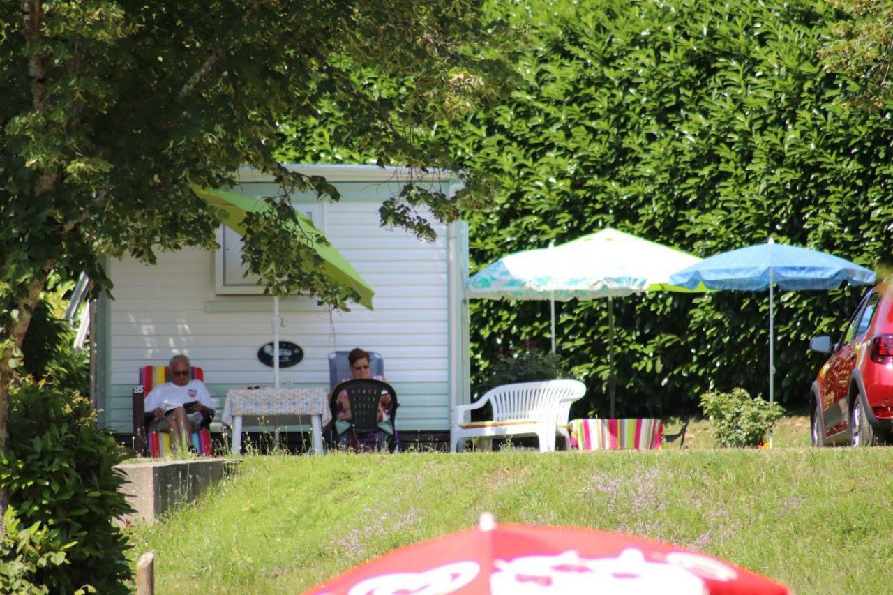 Camping De Ladignac Le Long Bel Air Екстериор снимка